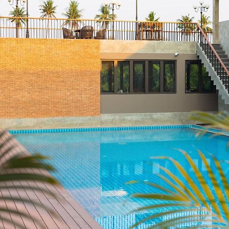 Sansuntree Hotel Lamphun Exterior photo